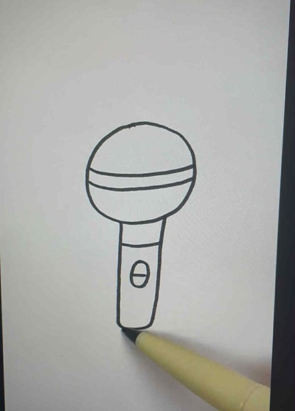 How to draw a easy microphone 4