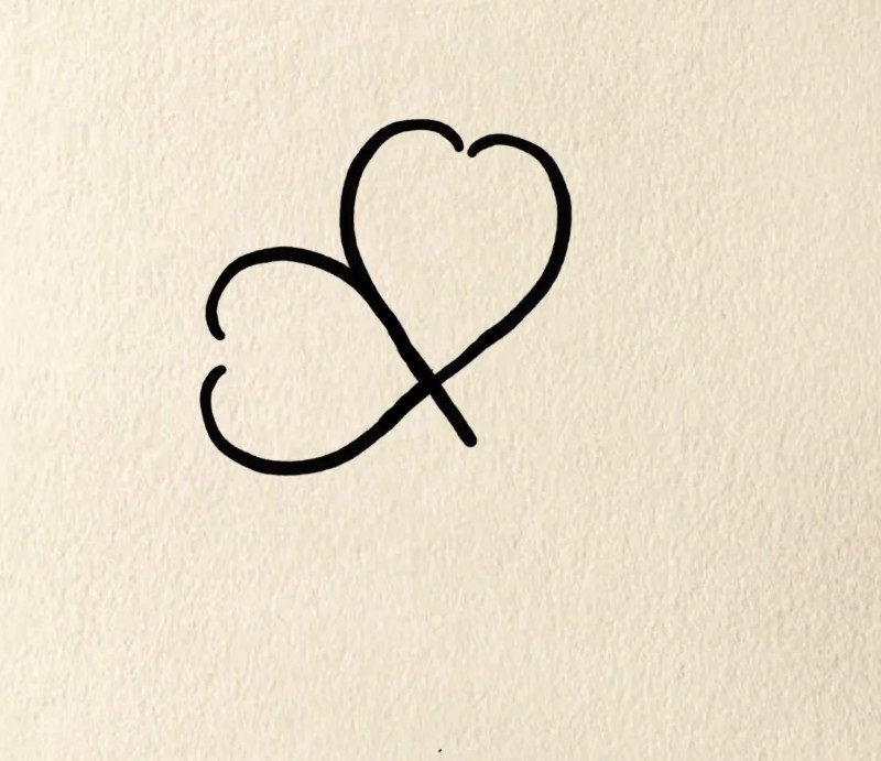 How to draw a four leaf clover 3