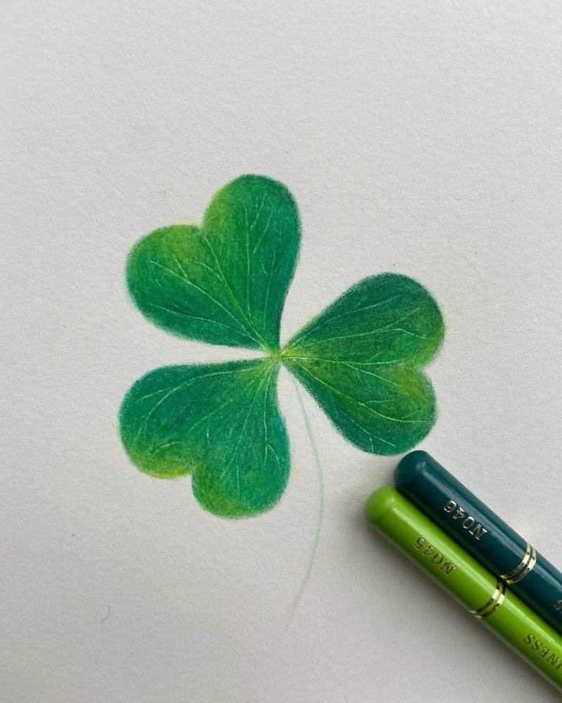 How to draw a shamrock step by step 5