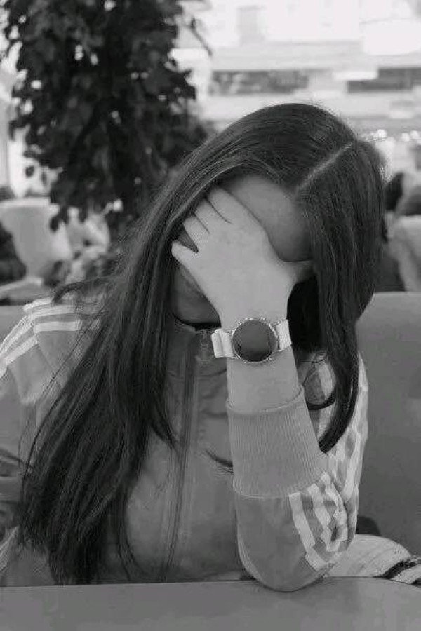 alone sad girl dp for facebook 8