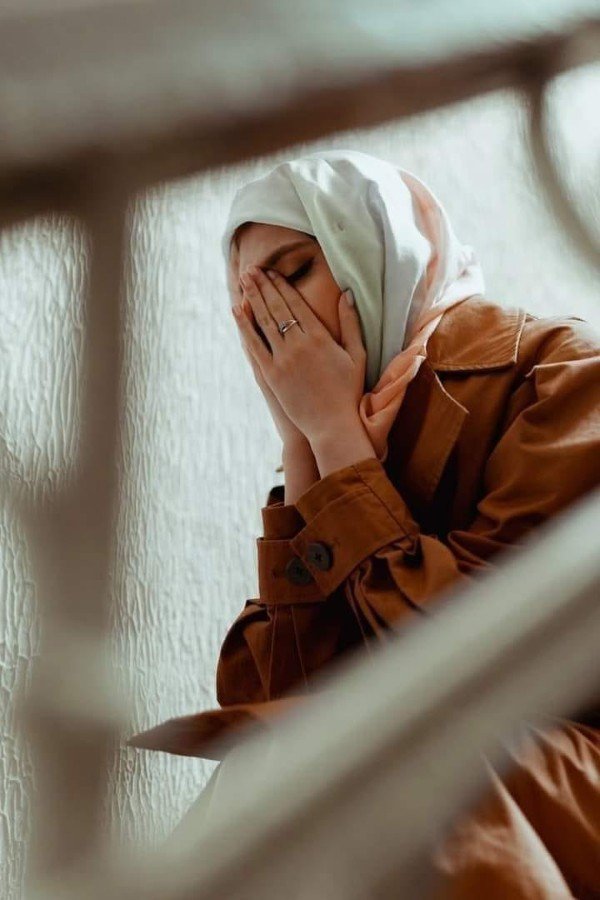 alone sad girl dp for facebook 9