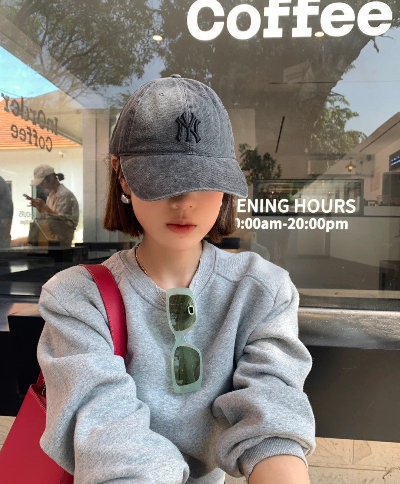 attitude cap girl dp 14