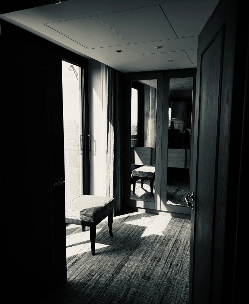 black and white dp 7