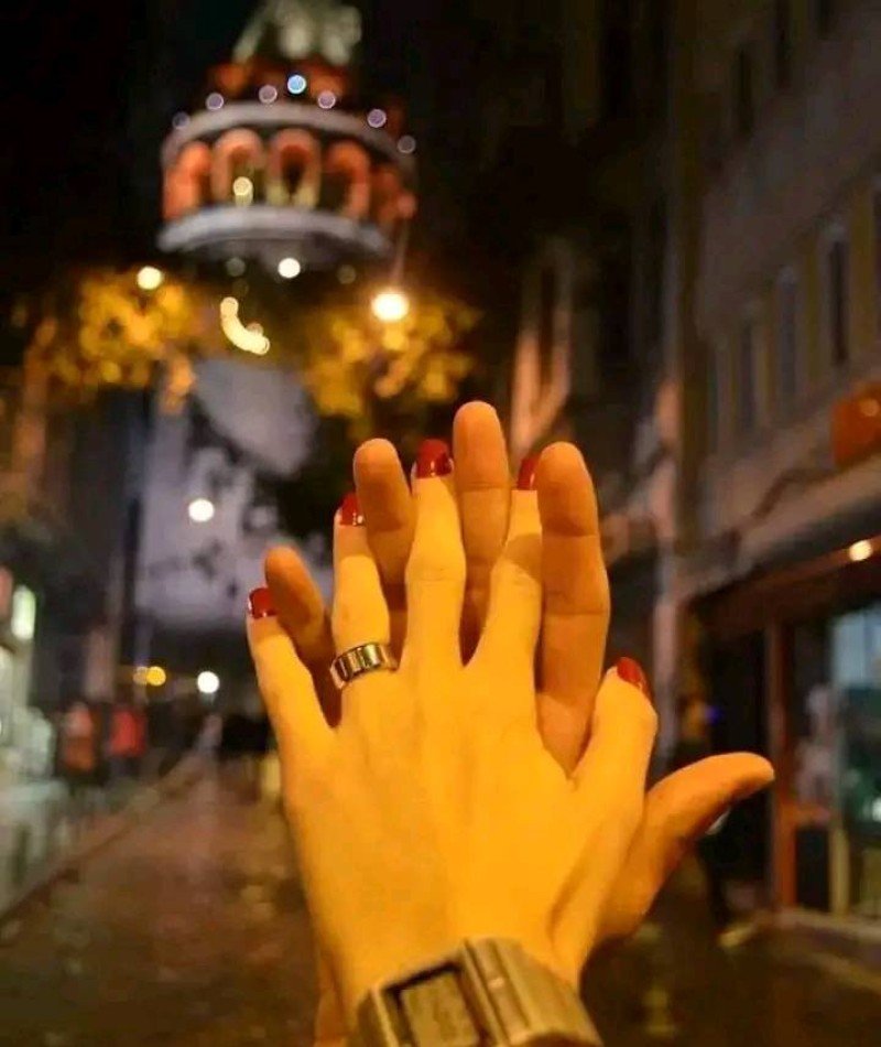 couple hands dp 1