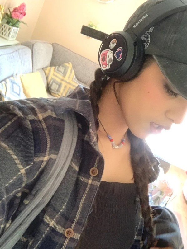 crazy girl dp 33