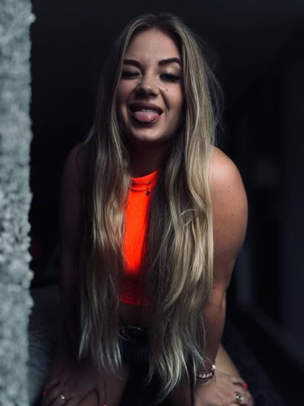 crazy girl dp 7