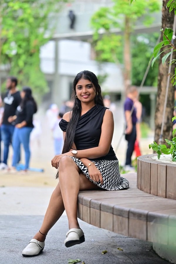 cute girl pic for fb dp