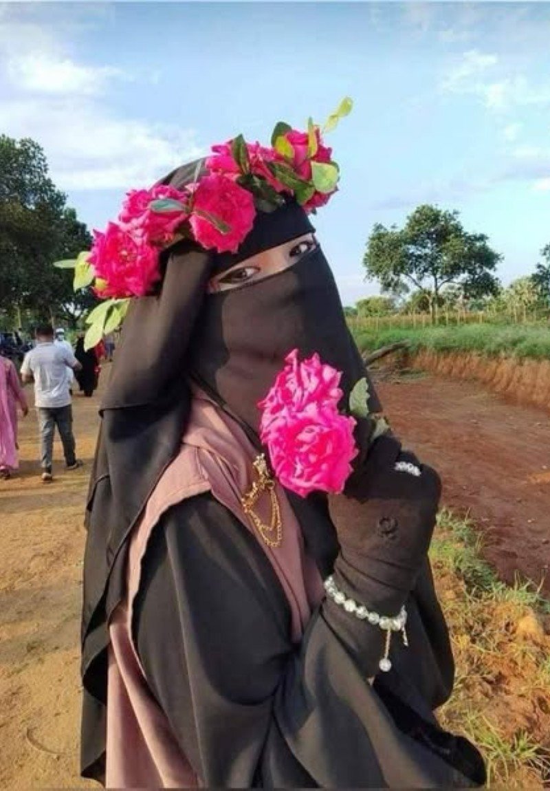cute hijab dp instagram 6