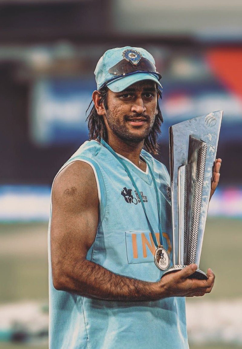 dhoni dp 21