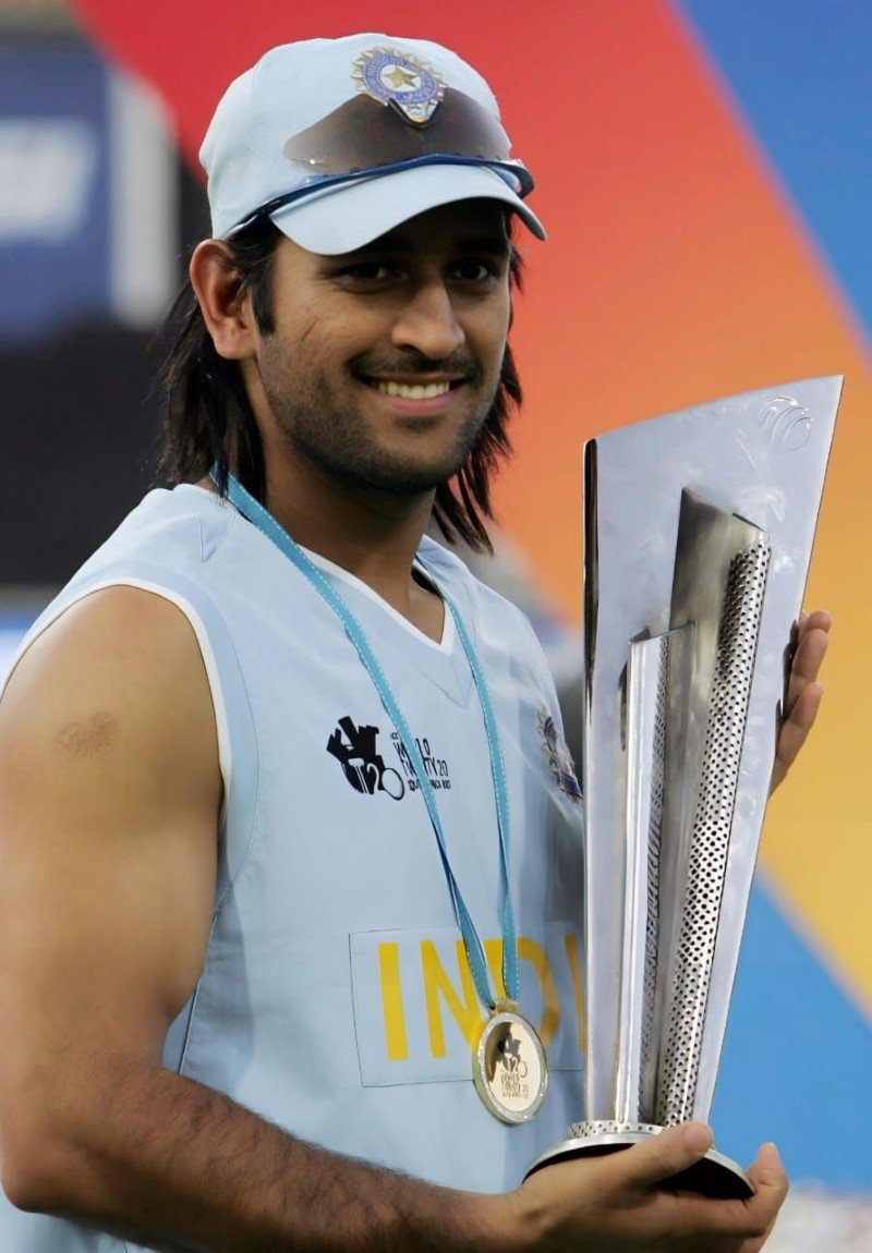 dhoni dp 23