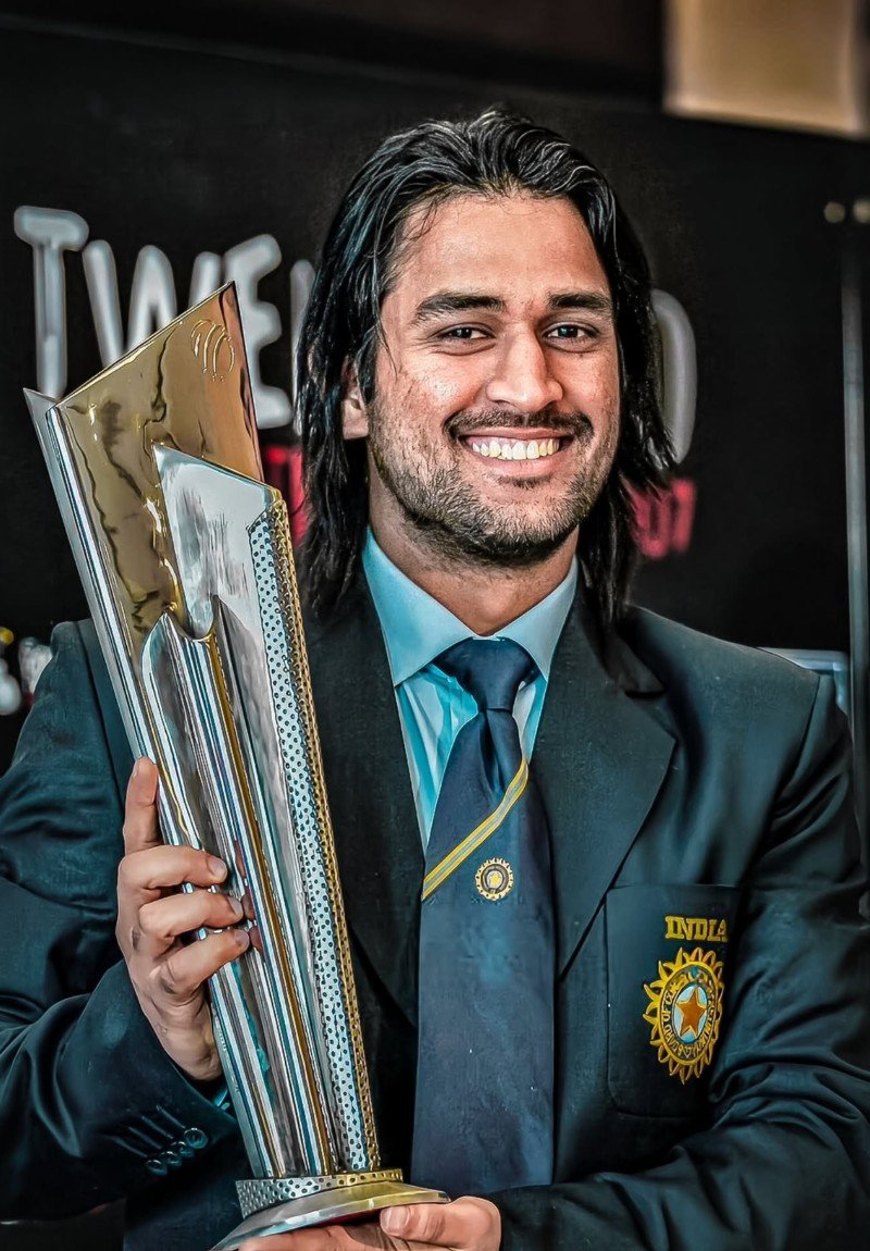 dhoni dp 25