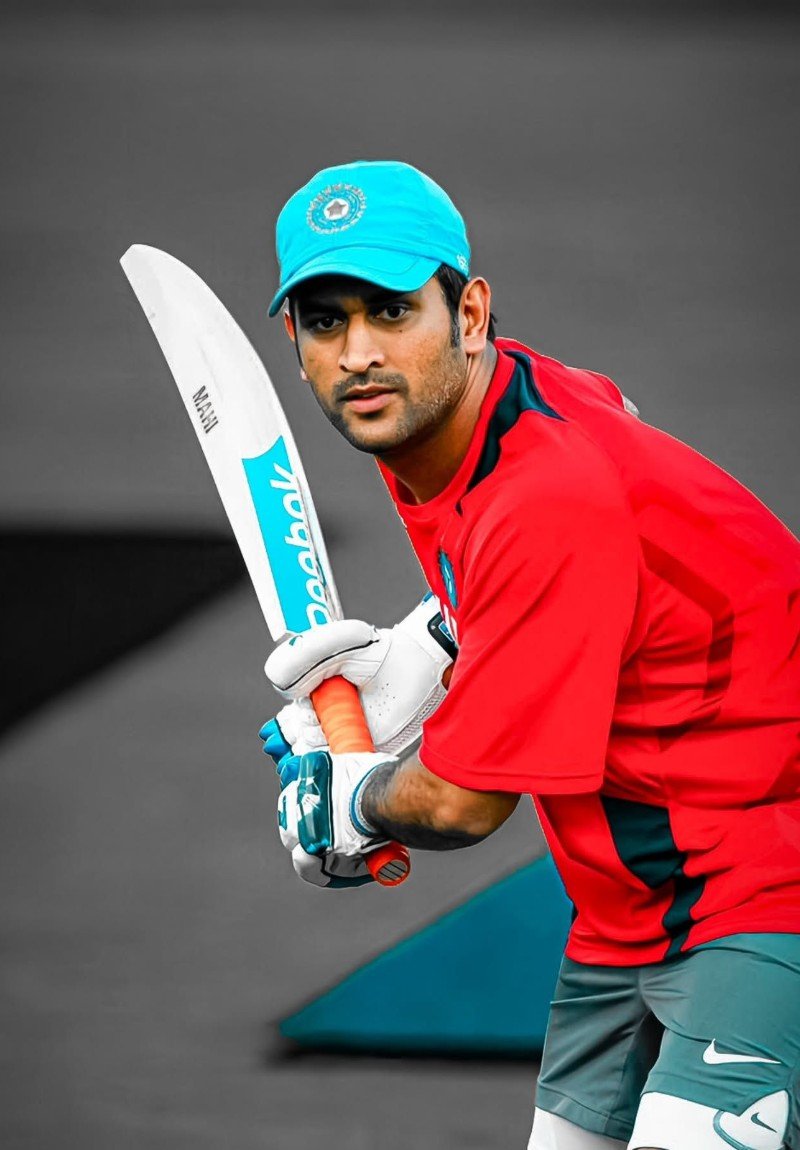 dhoni dp 33