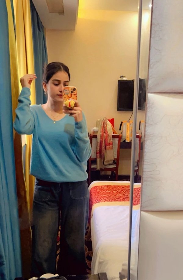 dp for instagram for girl stylish hidden face 36