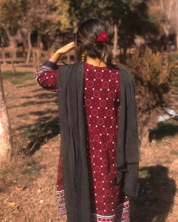 dp for instagram for girl stylish hidden face 4