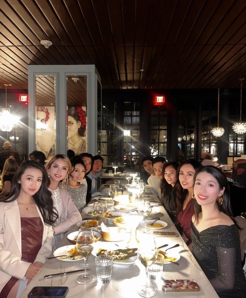 friends group dp funny 17