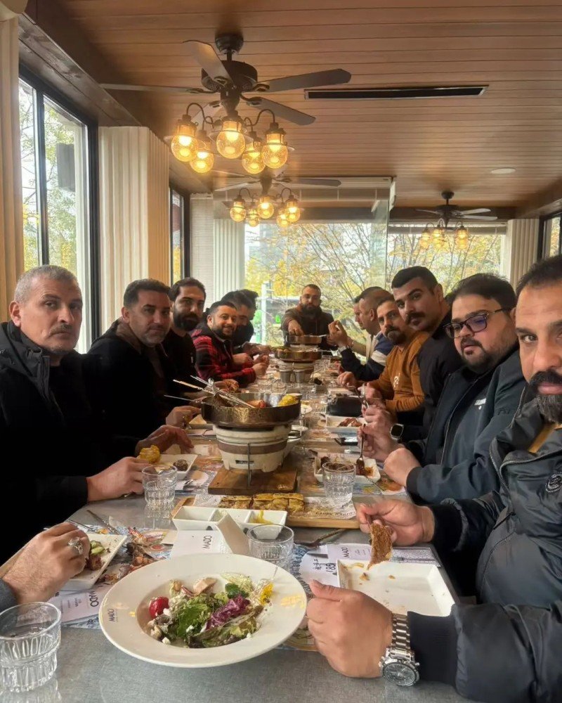 friends group dp funny 28