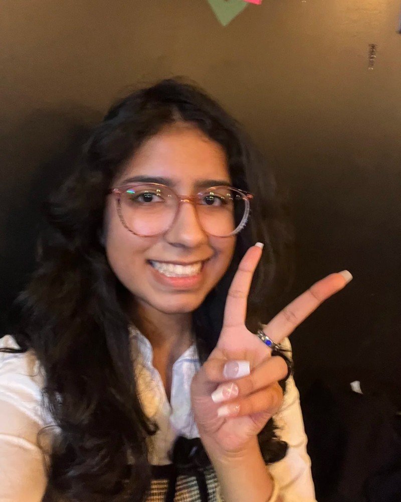 happy girl dp for whatsapp