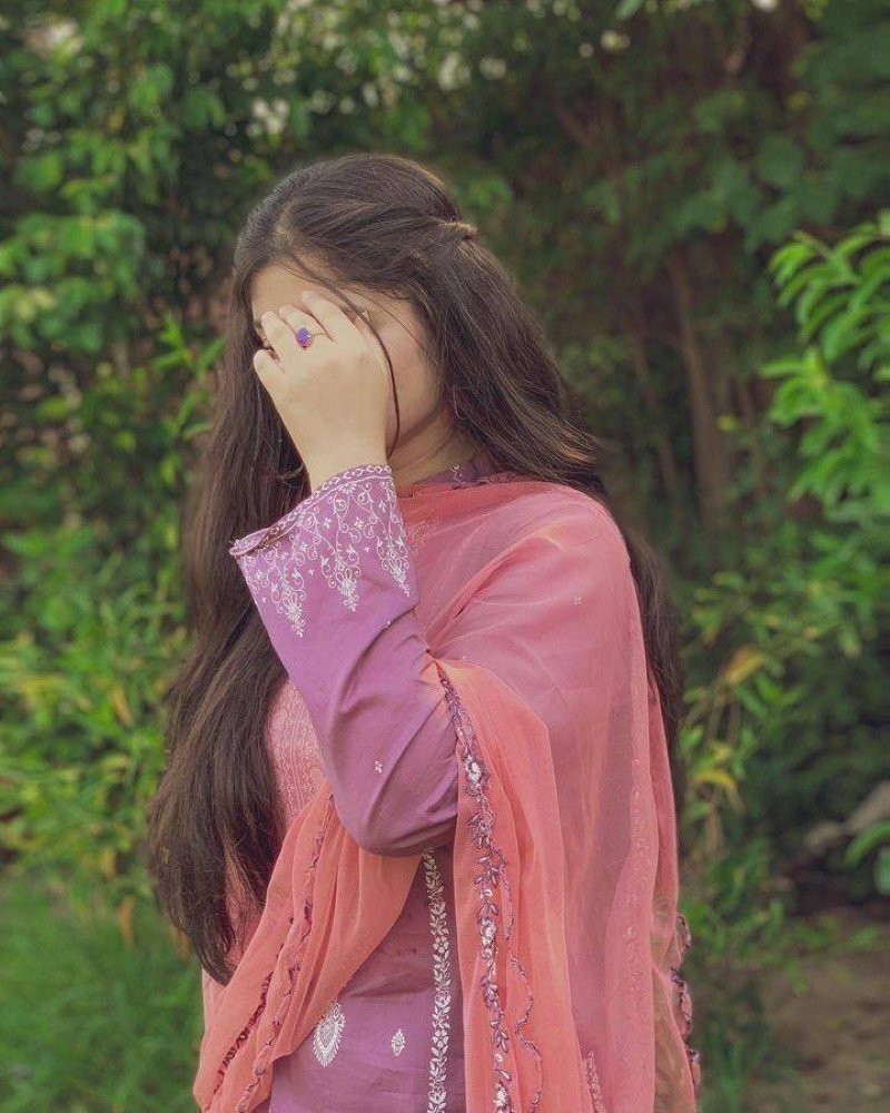hidden face dp for girls 2`