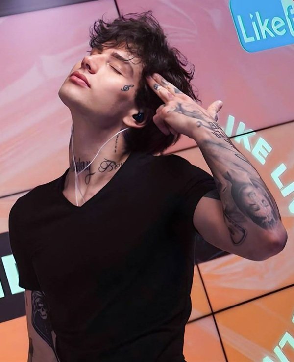 hot boy dp 28