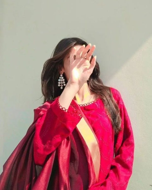hot girl dp 2