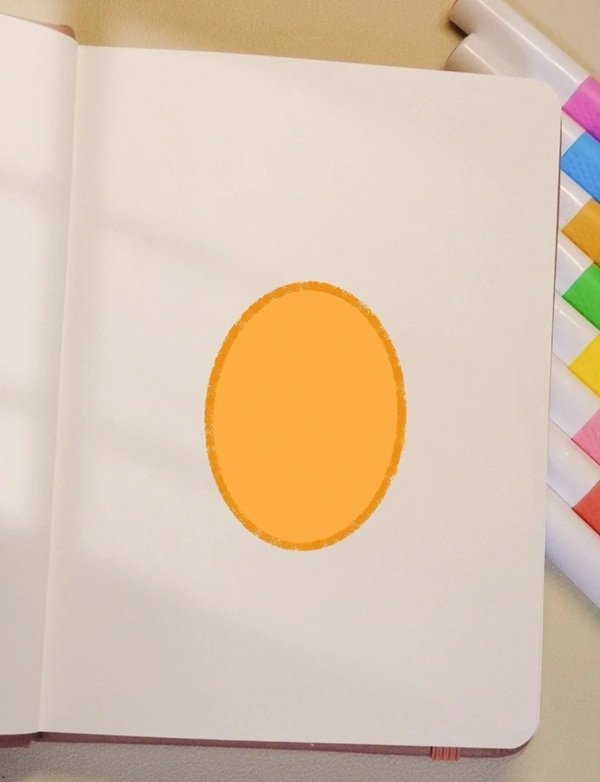 How to draw a chick in an egg 1