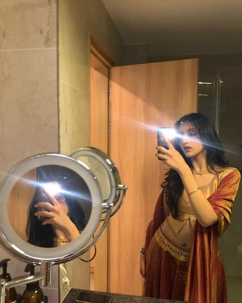 ladki ki dp 16