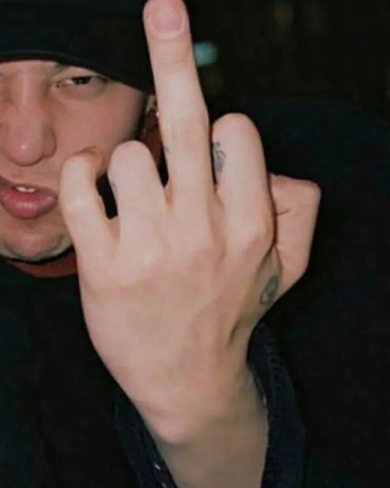 middle finger dp 22