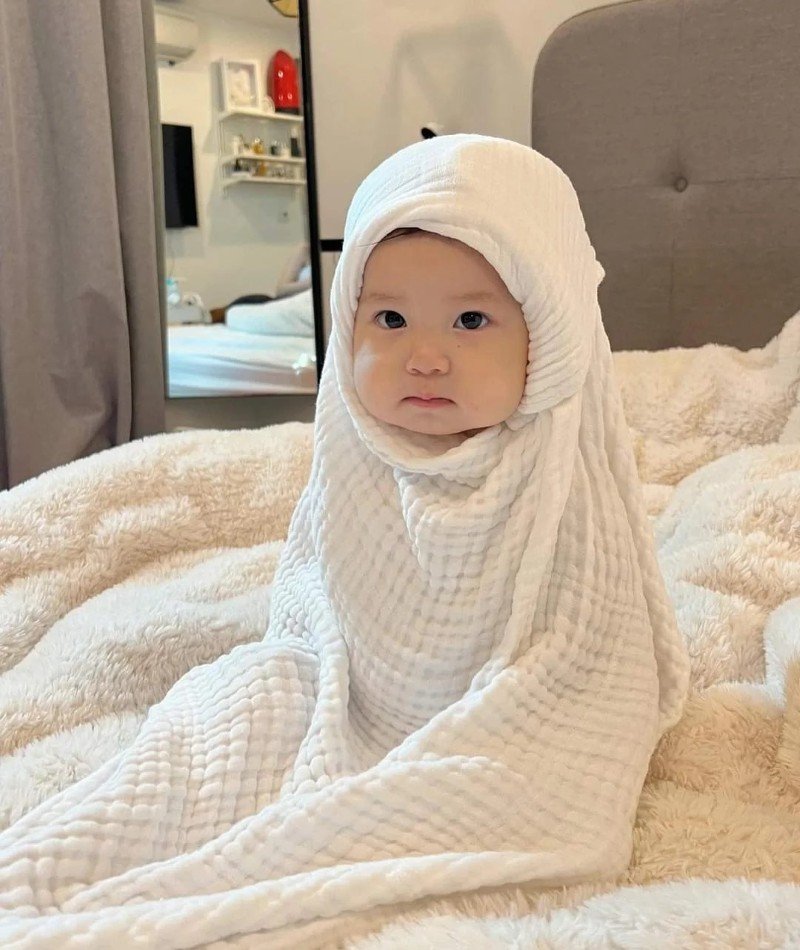 new cute baby dp