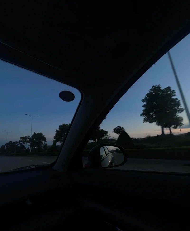 sad dp for instagram 2