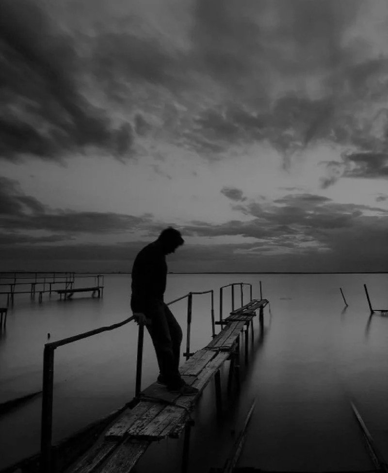 sad dp for instagram 35