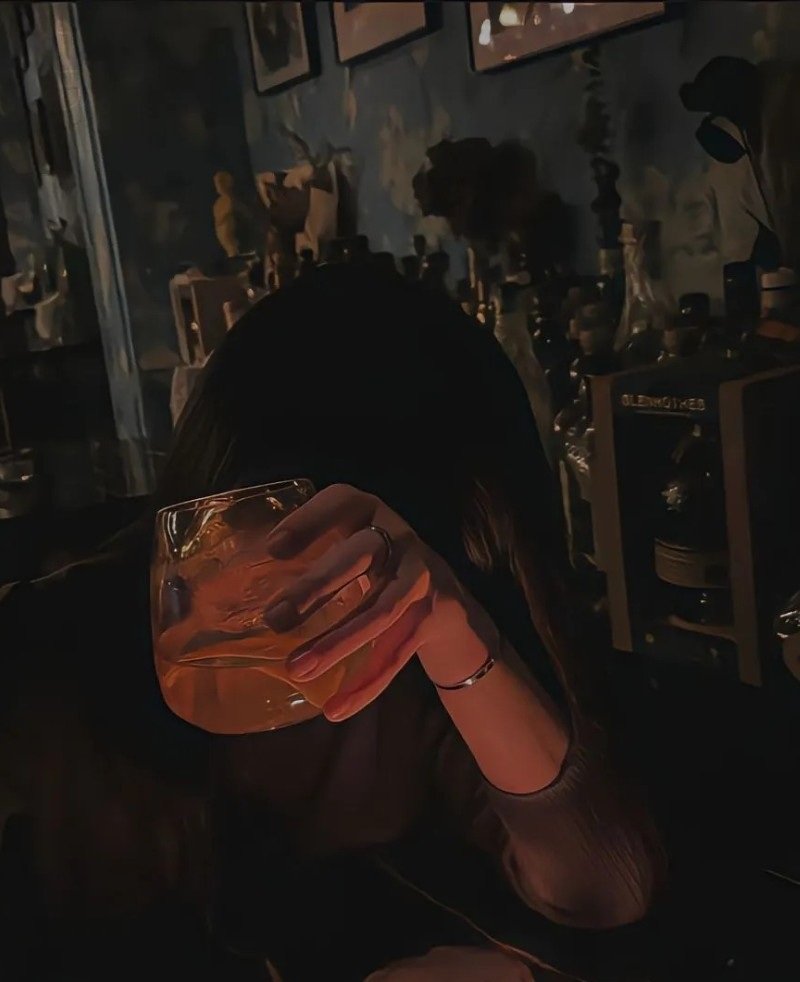 sad dp for instagram 37