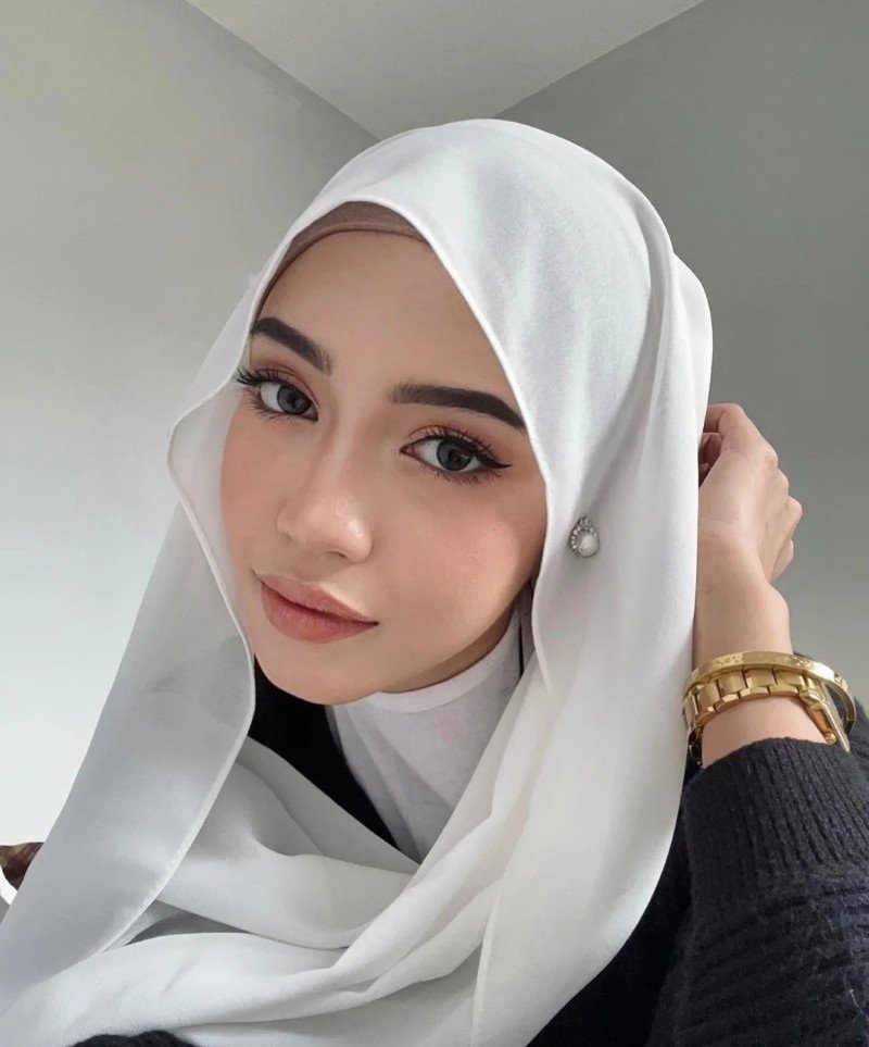 stylish hijab girl dp 15