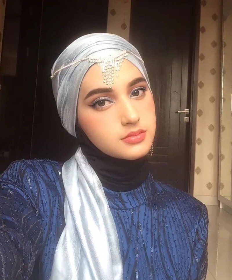 stylish hijab girl dp 22