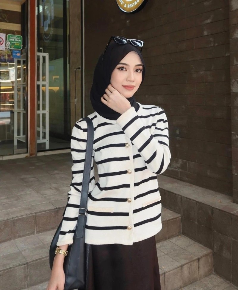 stylish hijab girl dp 25