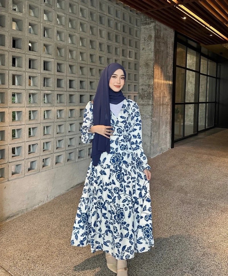 stylish hijab girl dp 27