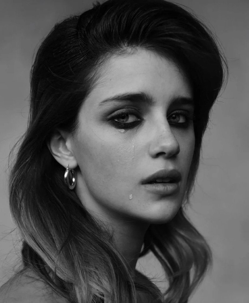 very sad dp girl 20
