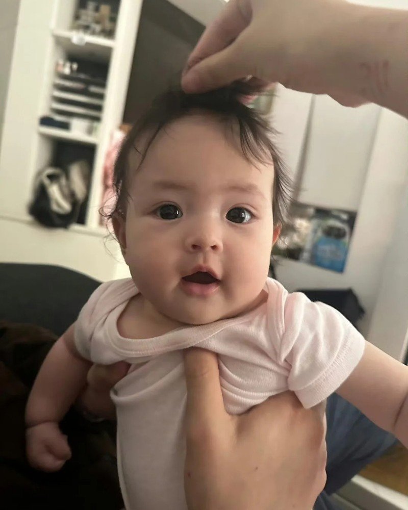 whatsapp dp cute baby girl 26