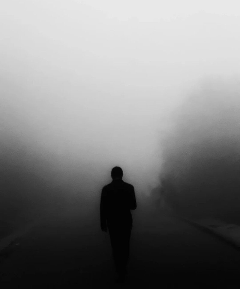 whatsapp very sad dp