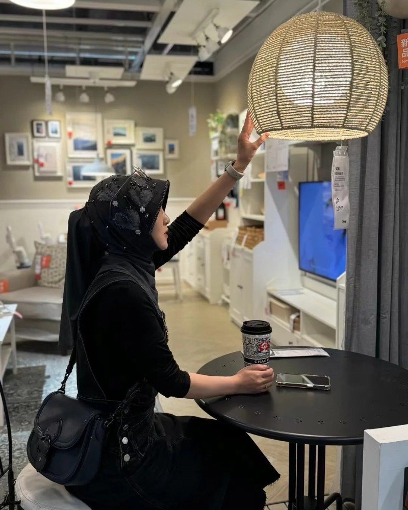 aesthetic niqab girl dp