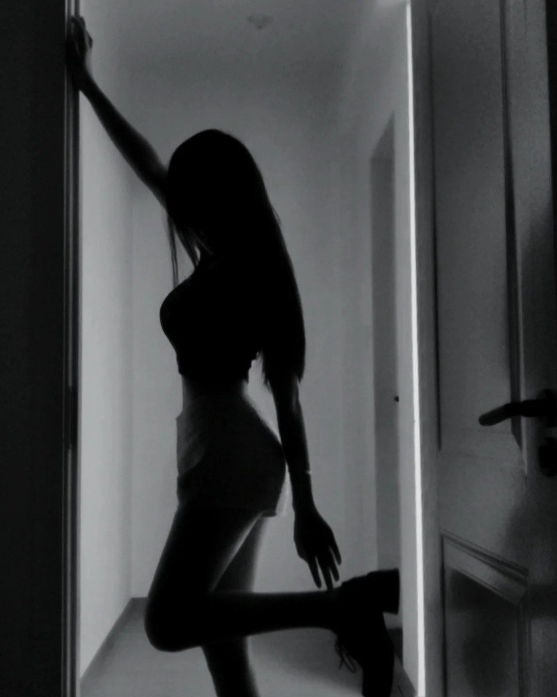 black shadow girl dp 17