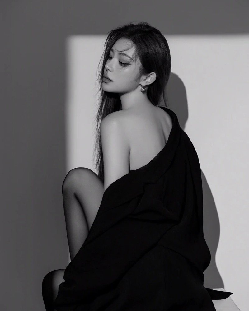 black shadow girl dp 2