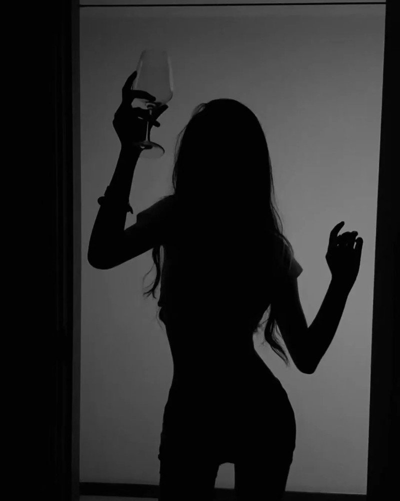 black shadow girl dp 21