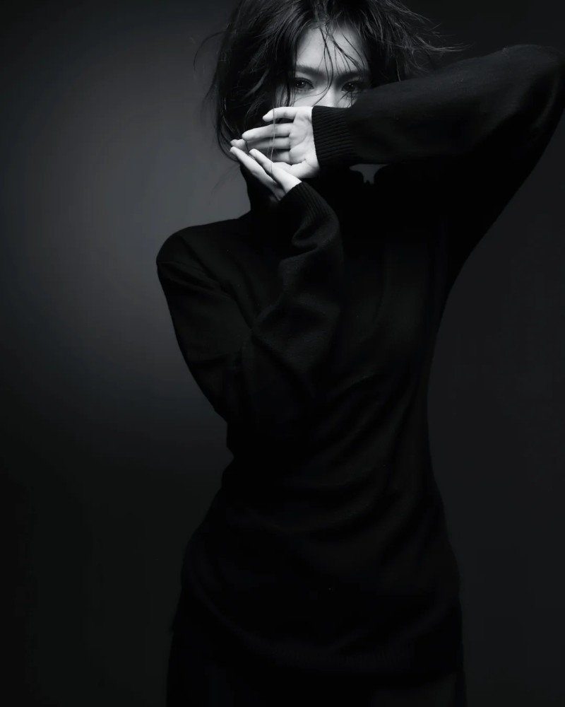 black shadow girl dp 26