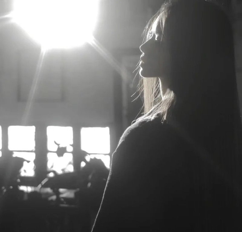 depressed girl dp 11