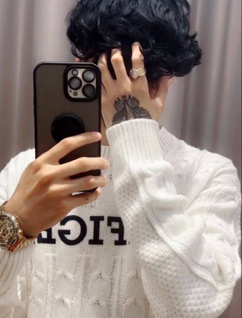 insta cool hidden face dp boy 16