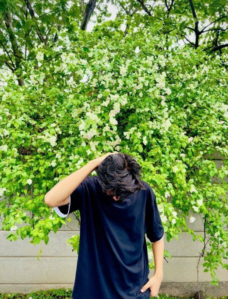 insta cool hidden face dp boy 23