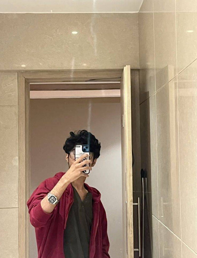 insta cool hidden face dp boy 35